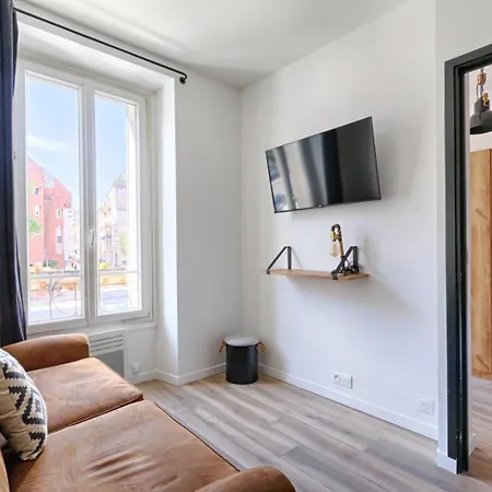Magnifique Porte D'orleans